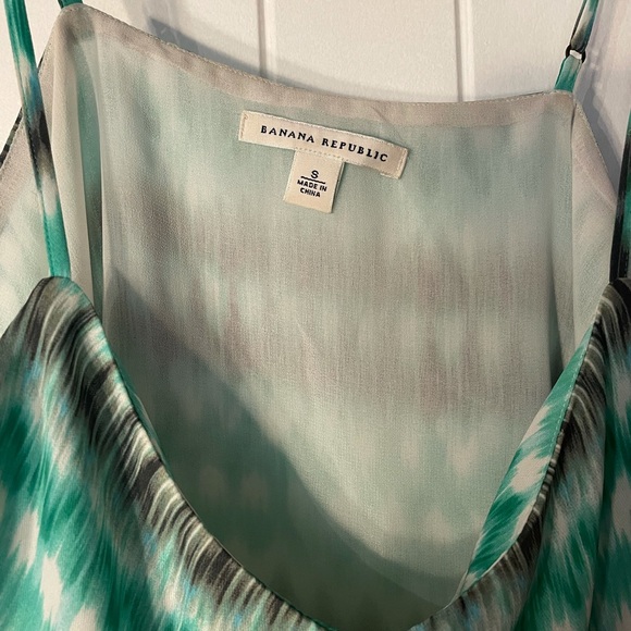 Banana republic patterned camisole - Picture 2 of 4